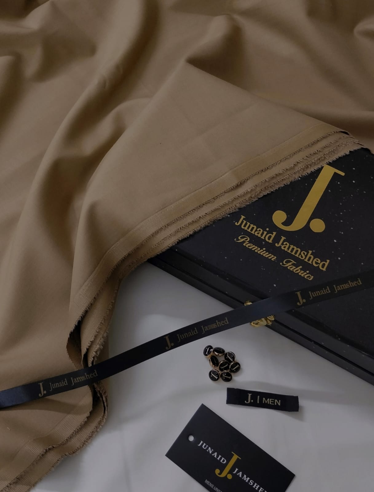 J. EXECUTIVE WASH & WEAR